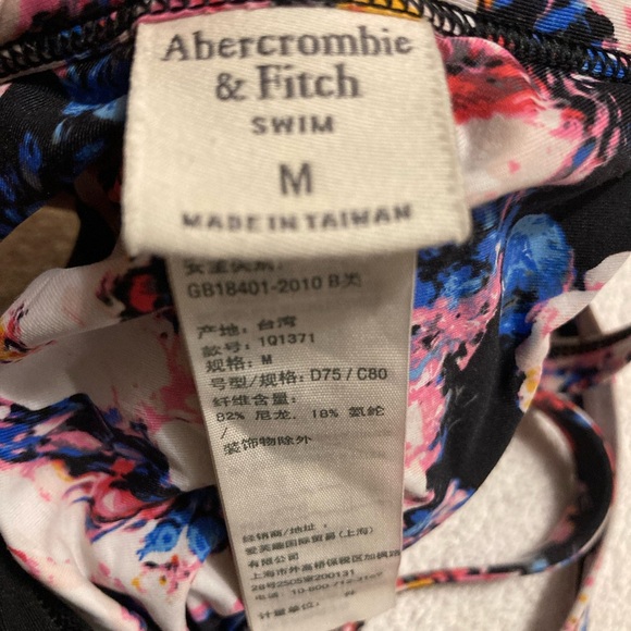 Abercrombie & Fitch Bikini - Picture 6 of 7
